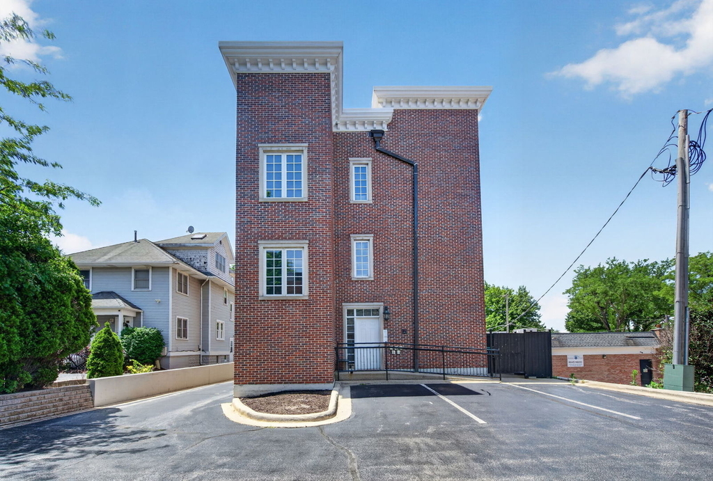 107 S Grant Street - Photo 35