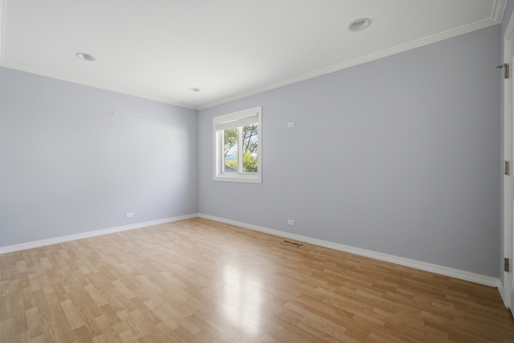 1180 Cove Drive - Photo 9