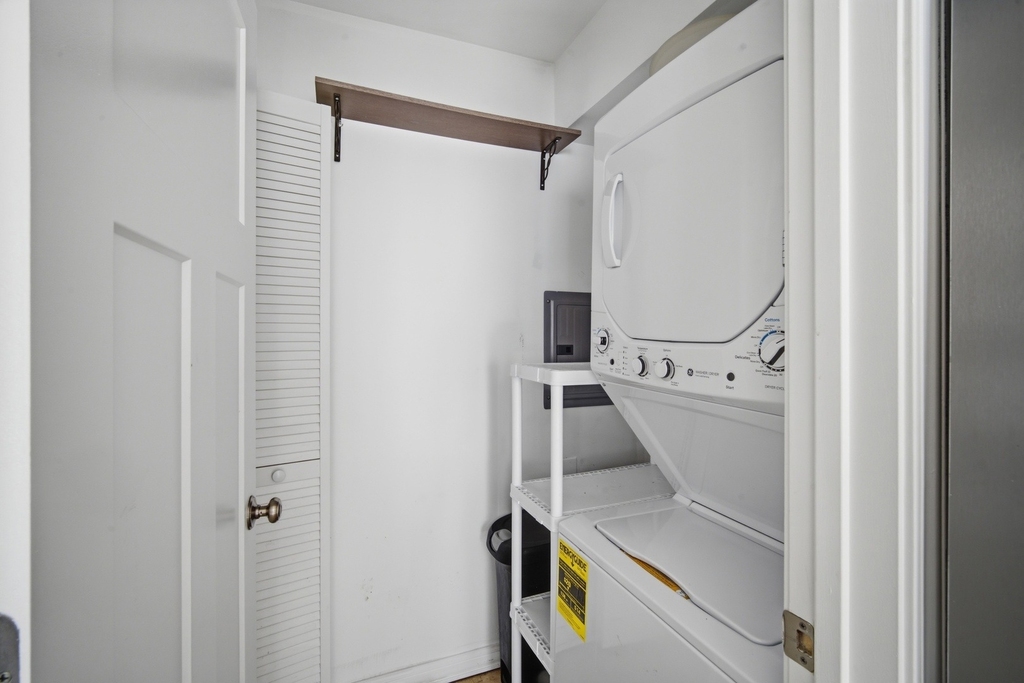 1180 Cove Drive - Photo 8