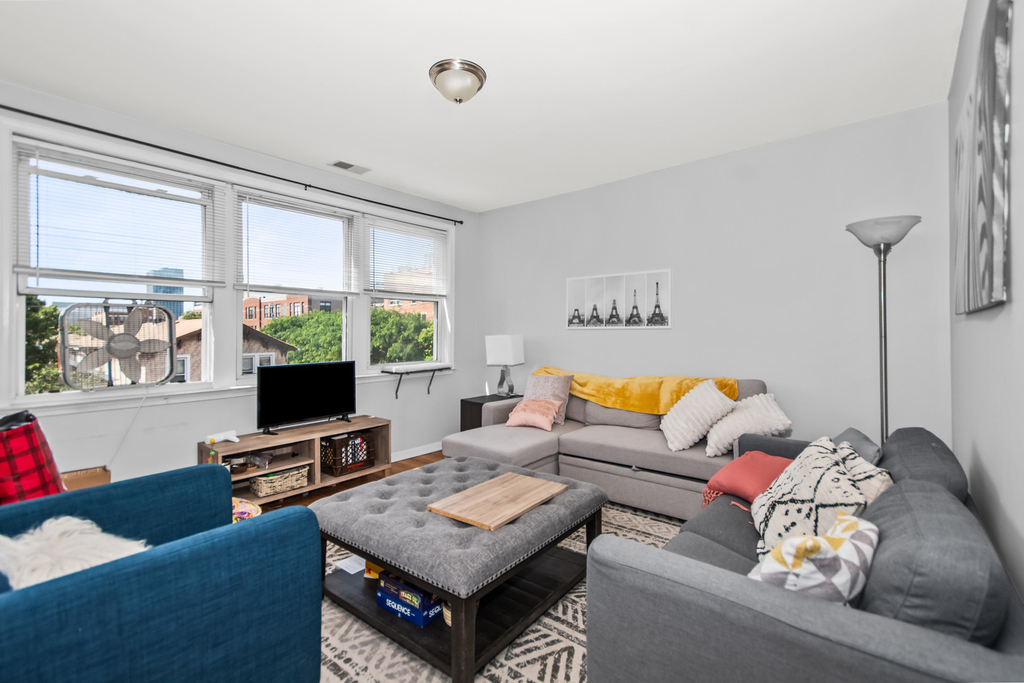 1246 W Ohio Street - Photo 1