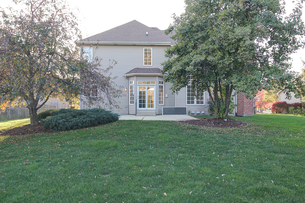 26025 Whispering Woods Circle - Photo 36