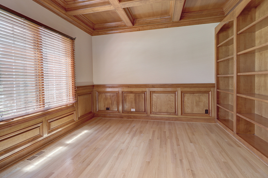 26025 Whispering Woods Circle - Photo 18
