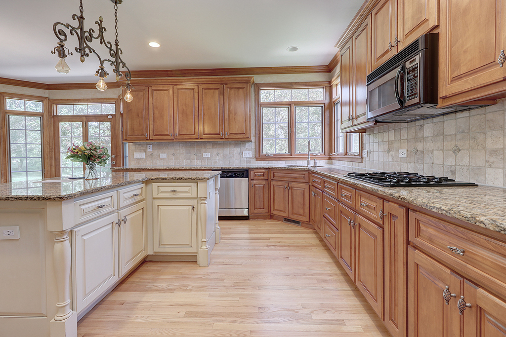 26025 Whispering Woods Circle - Photo 8