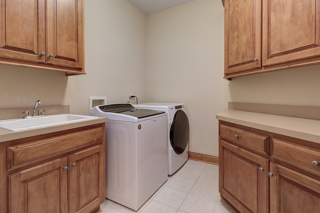 26025 Whispering Woods Circle - Photo 19