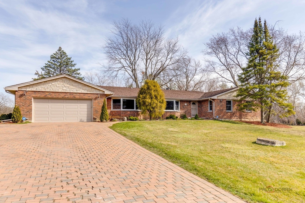 1447 Carol Lane - Photo 0