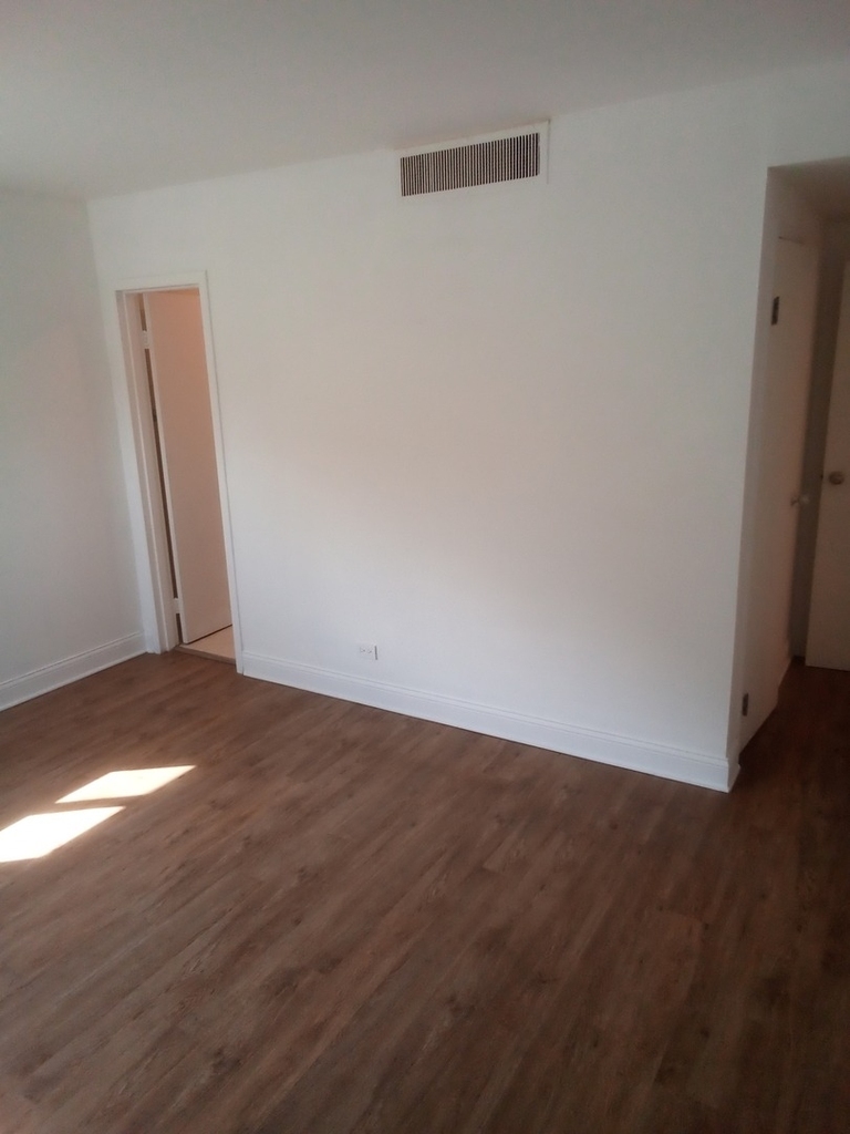 835 Ridge Avenue - Photo 6