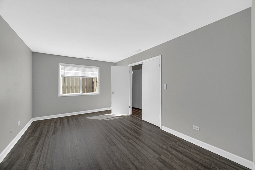 847 Oxford Place - Photo 13