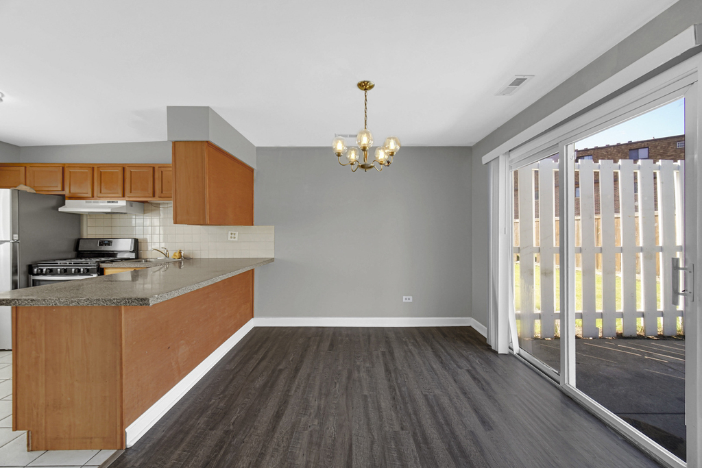 847 Oxford Place - Photo 7