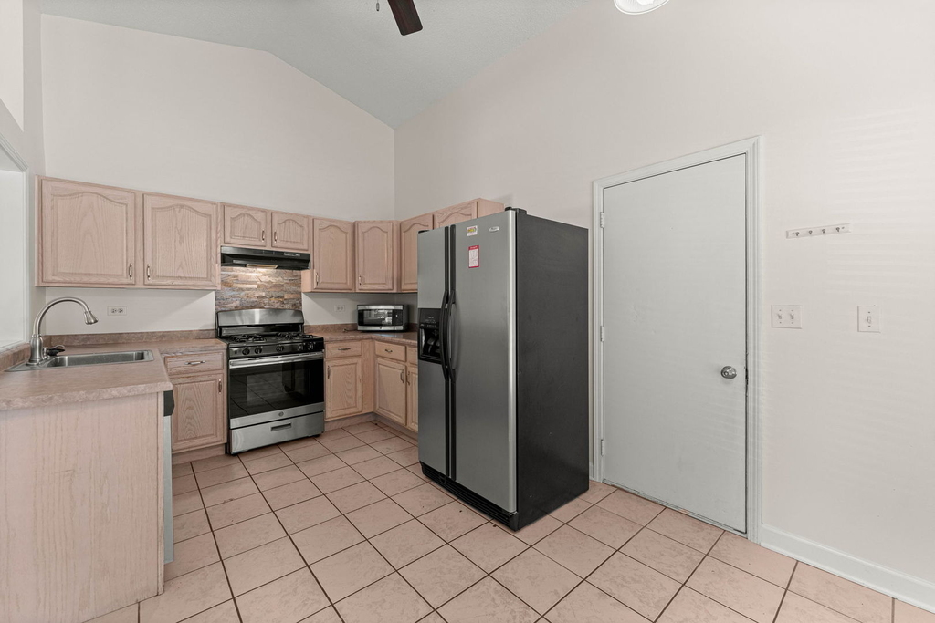 352 Danbury Drive - Photo 5