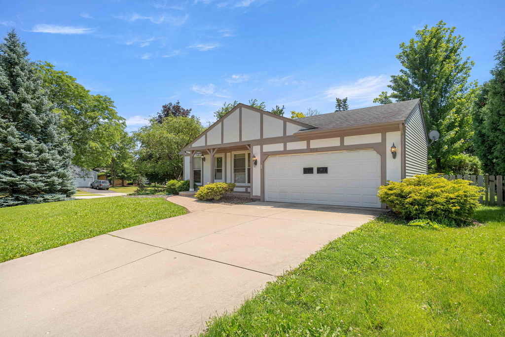 352 Danbury Drive - Photo 17