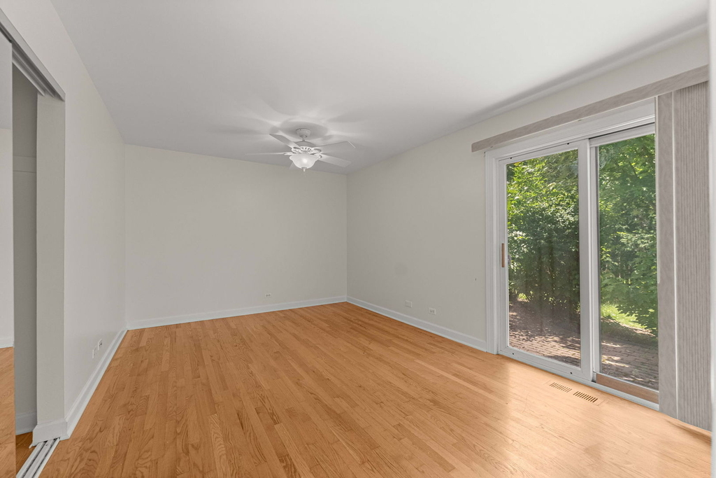 352 Danbury Drive - Photo 7