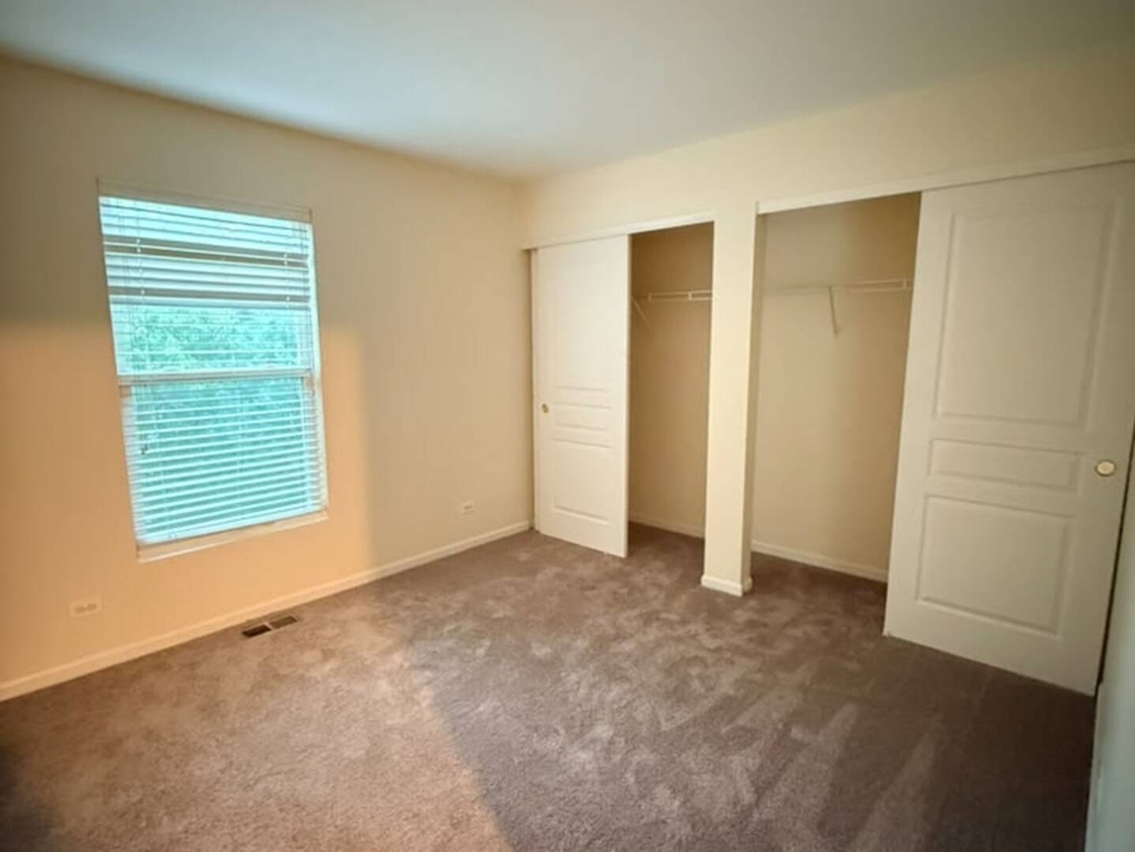 565 Conservatory Lane - Photo 7