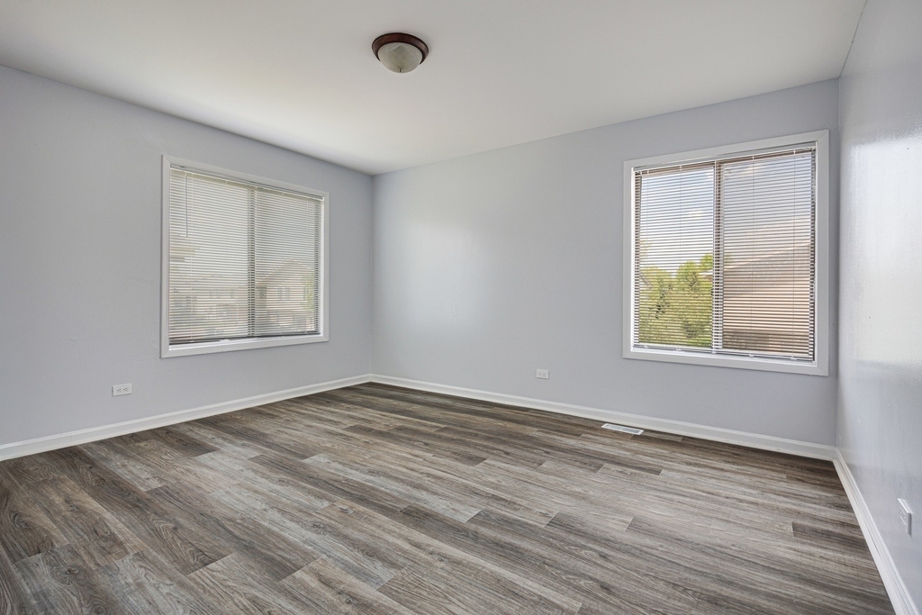 7557 Bristol Lane - Photo 12