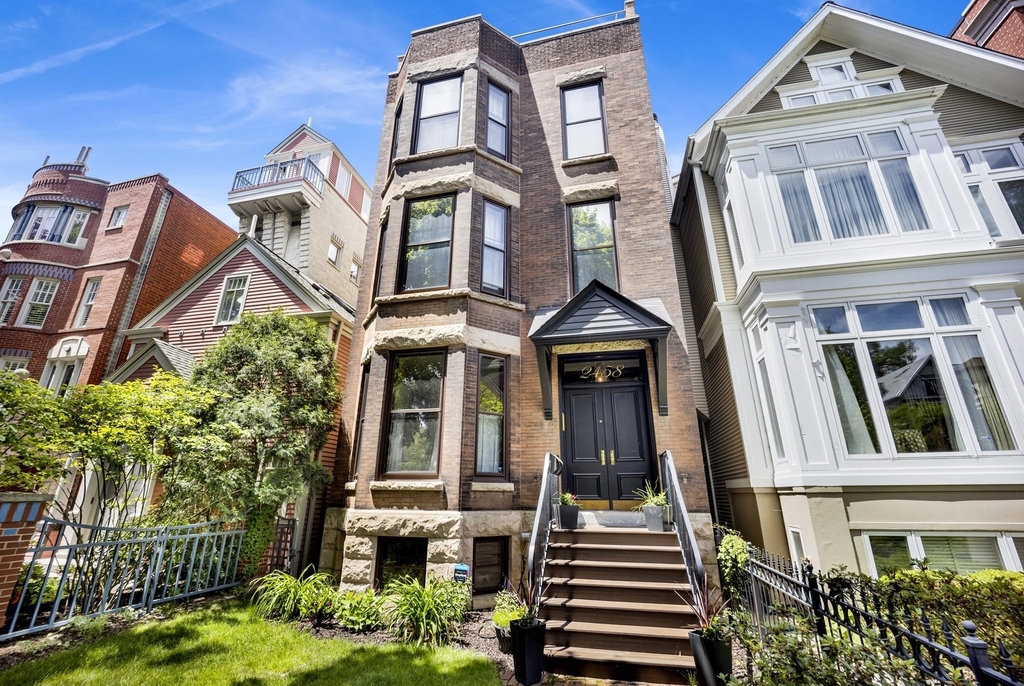 2458 N Burling Street - Photo 0