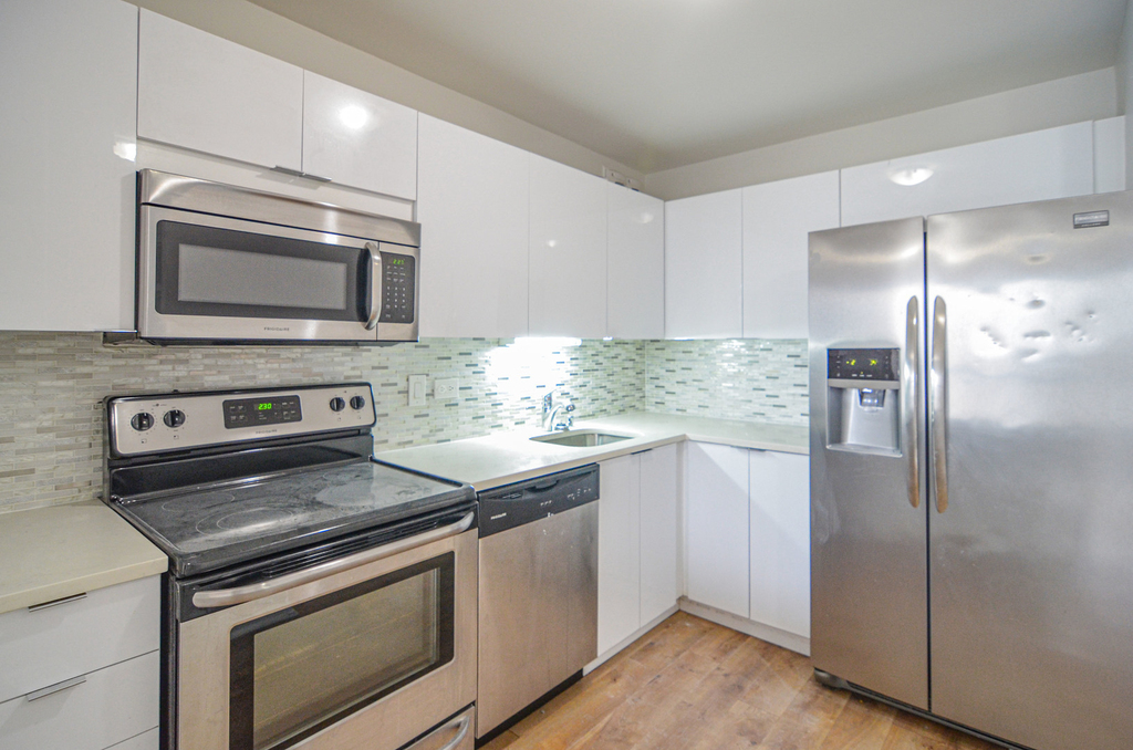 405 N Wabash Avenue - Photo 4
