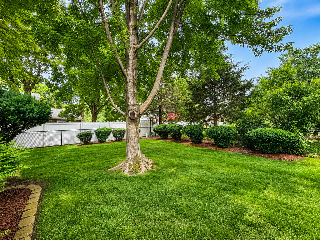 209 Briarheath Lane - Photo 16
