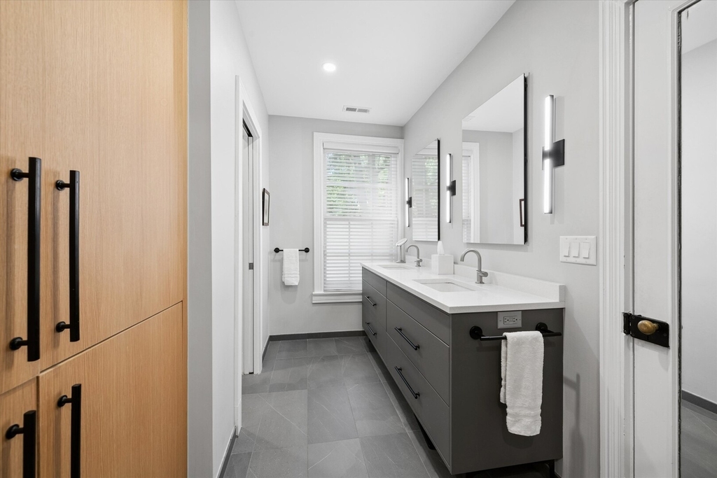 314 Lake Street - Photo 12