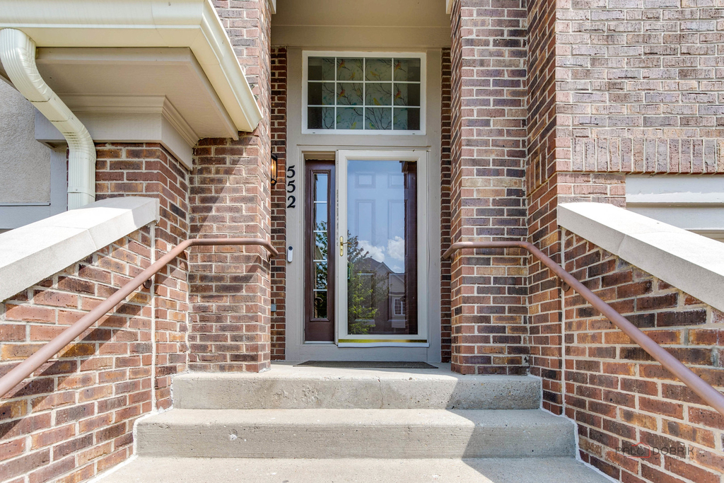 552 Saddlebrook Lane - Photo 2