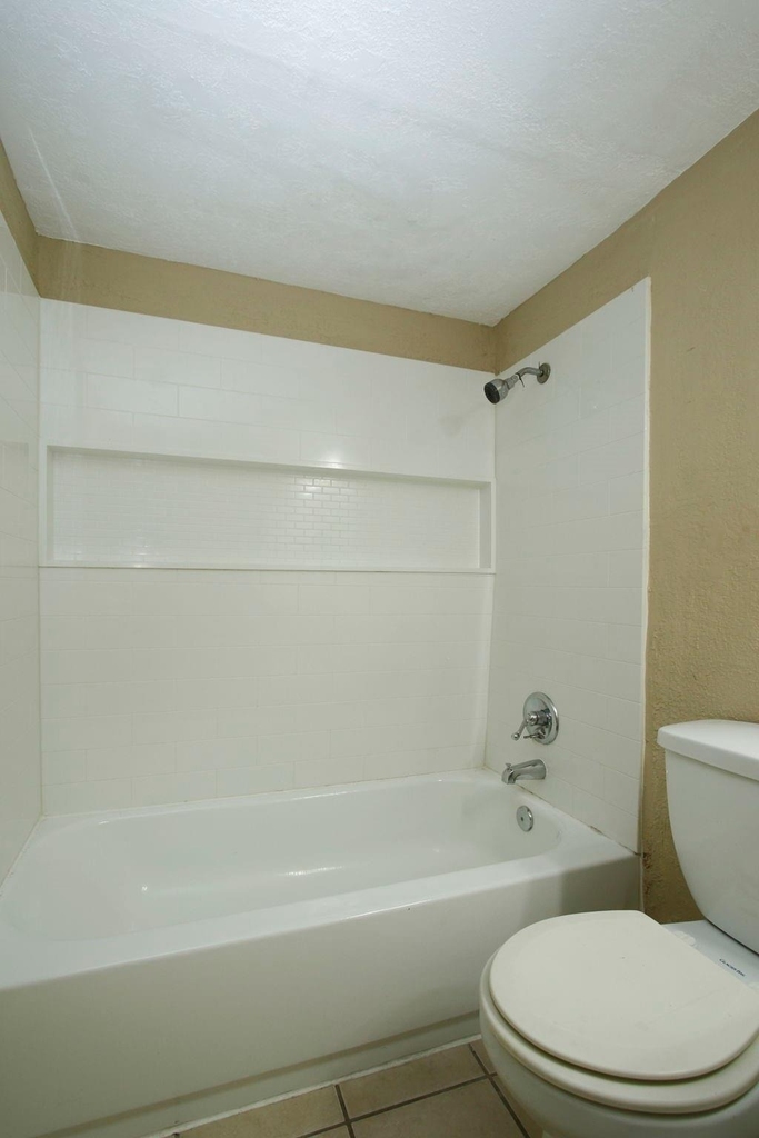 2822 S Bartell Drive - Photo 24
