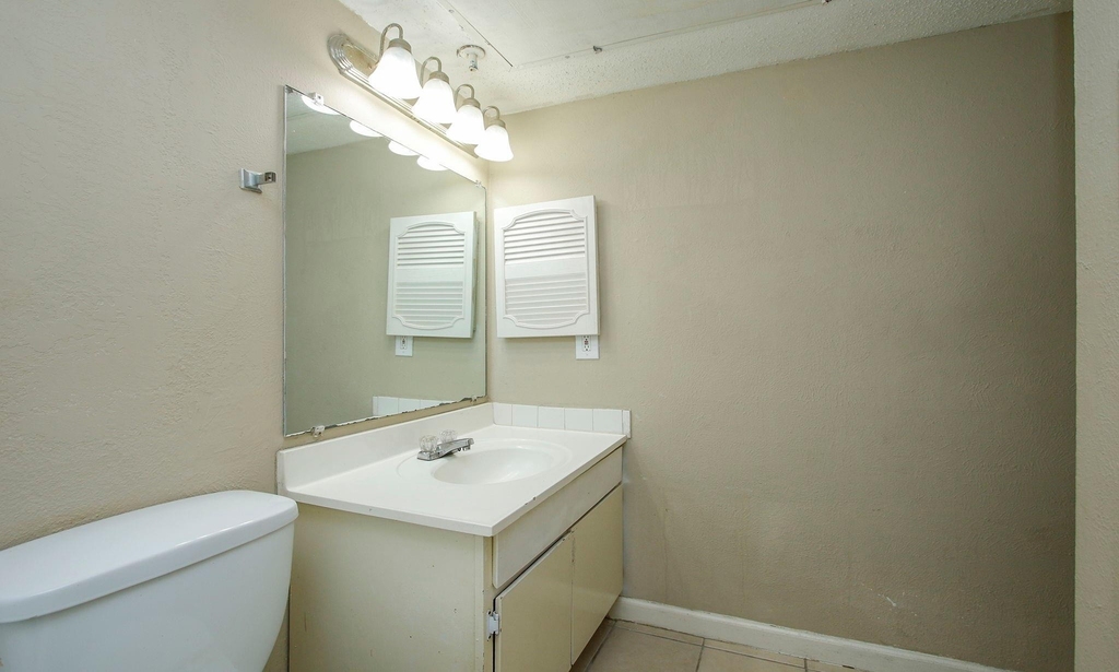 2822 S Bartell Drive - Photo 23