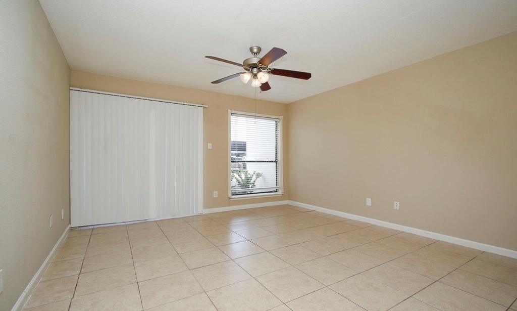 2822 S Bartell Drive - Photo 18