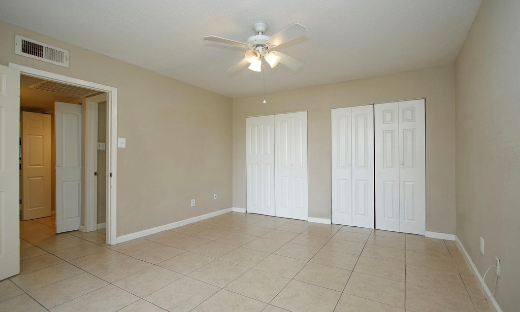 2822 S Bartell Drive - Photo 12