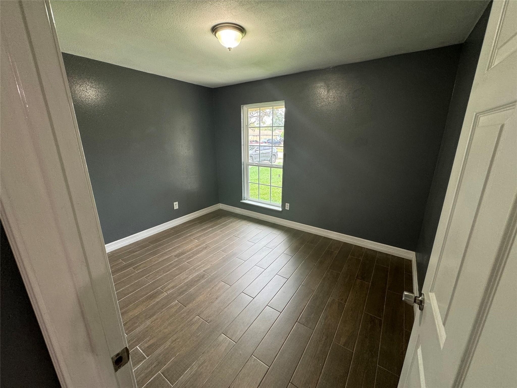 12707 Nyack Drive - Photo 8