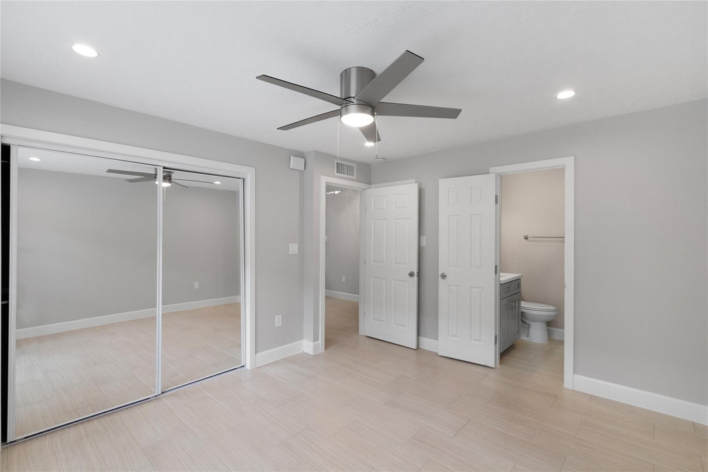 2201 Fountain View Drive - Photo 9