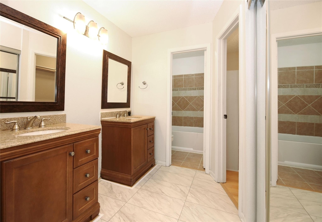 18203 Brooknoll Drive - Photo 10