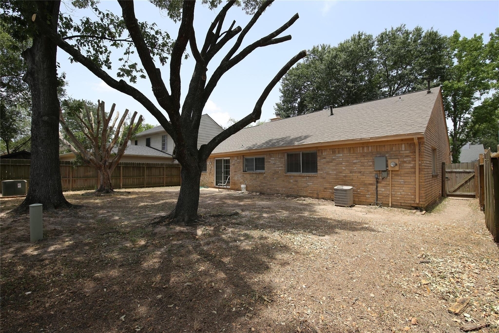 18203 Brooknoll Drive - Photo 14