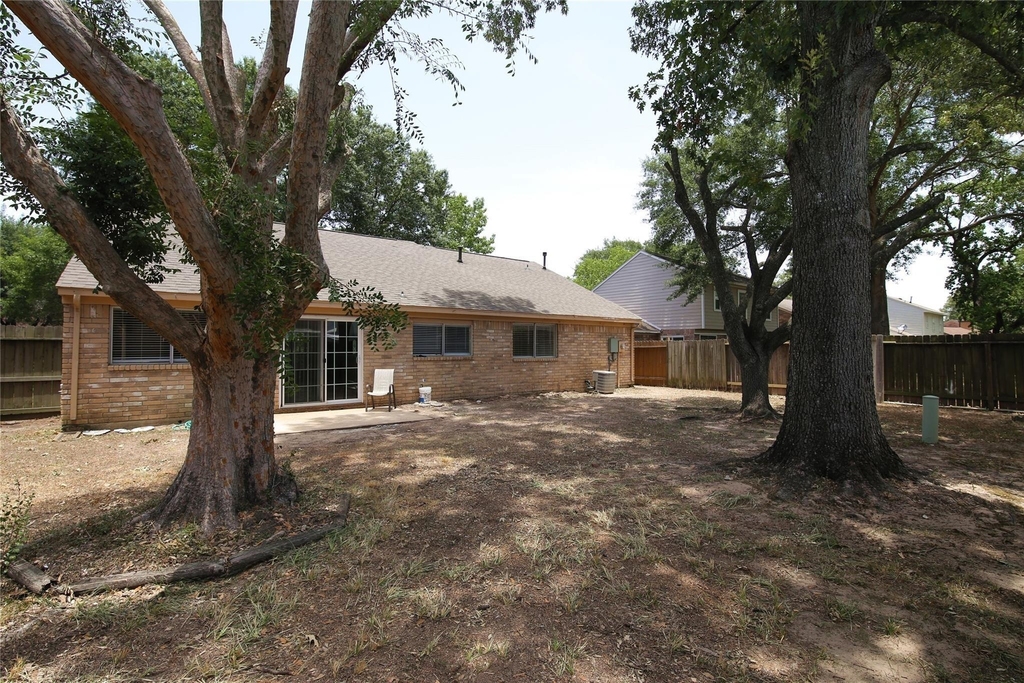 18203 Brooknoll Drive - Photo 13
