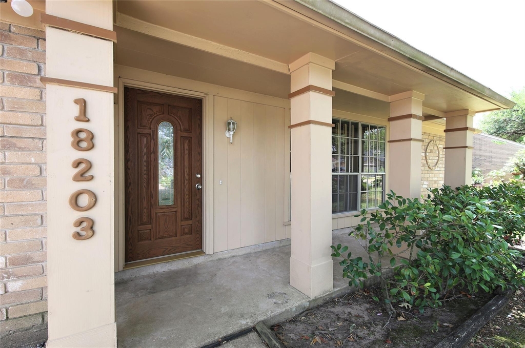 18203 Brooknoll Drive - Photo 1