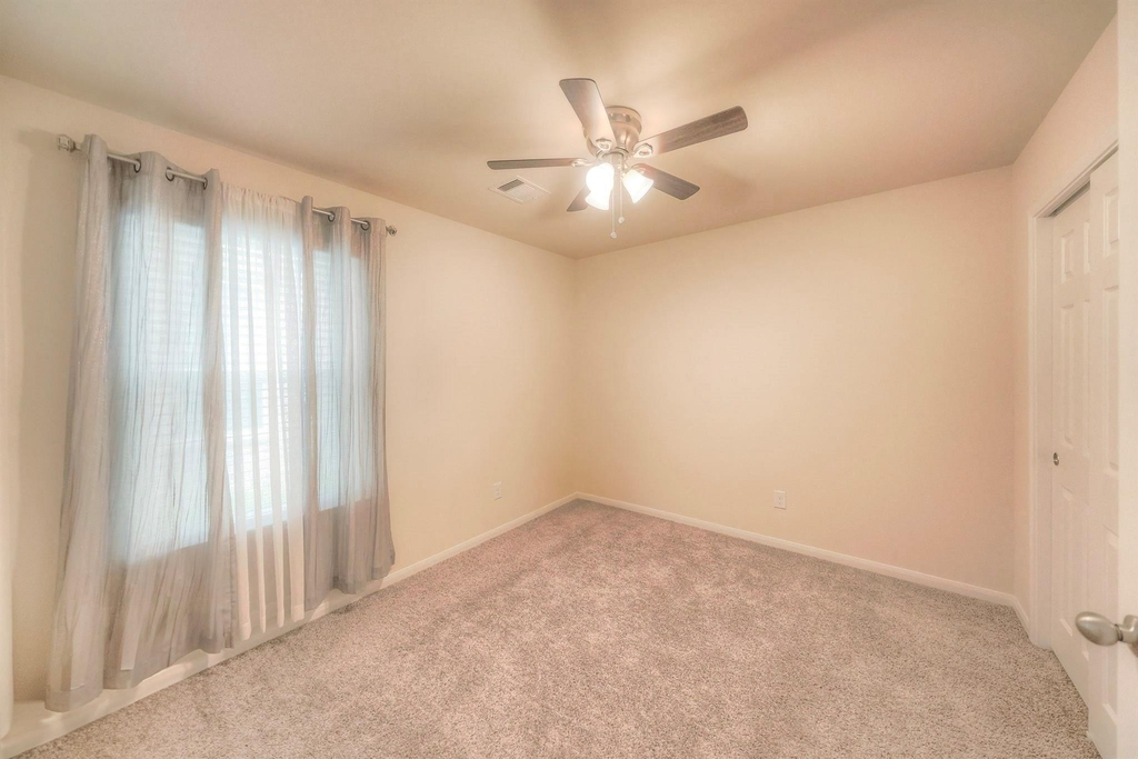 2311 Bright Sunrise Trail - Photo 21