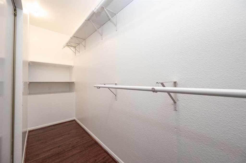 6000 Reims Road - Photo 14