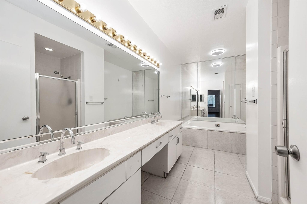 6000 Reims Road - Photo 15