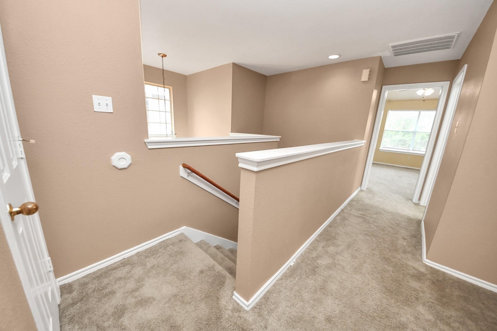 6019 Pennworth Lane - Photo 4