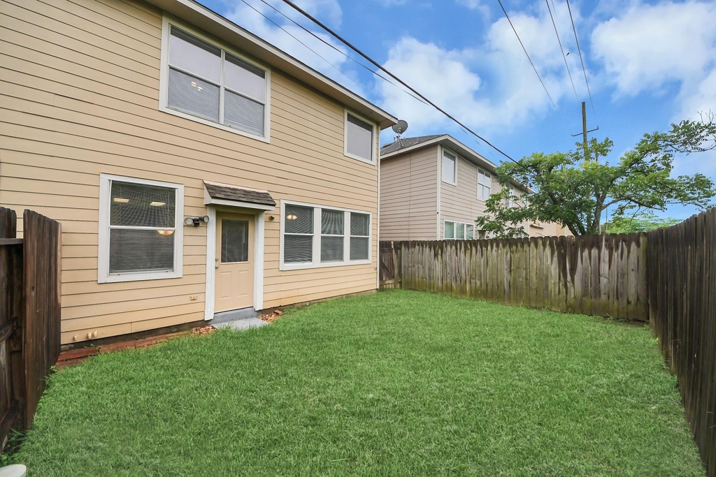 6019 Pennworth Lane - Photo 34