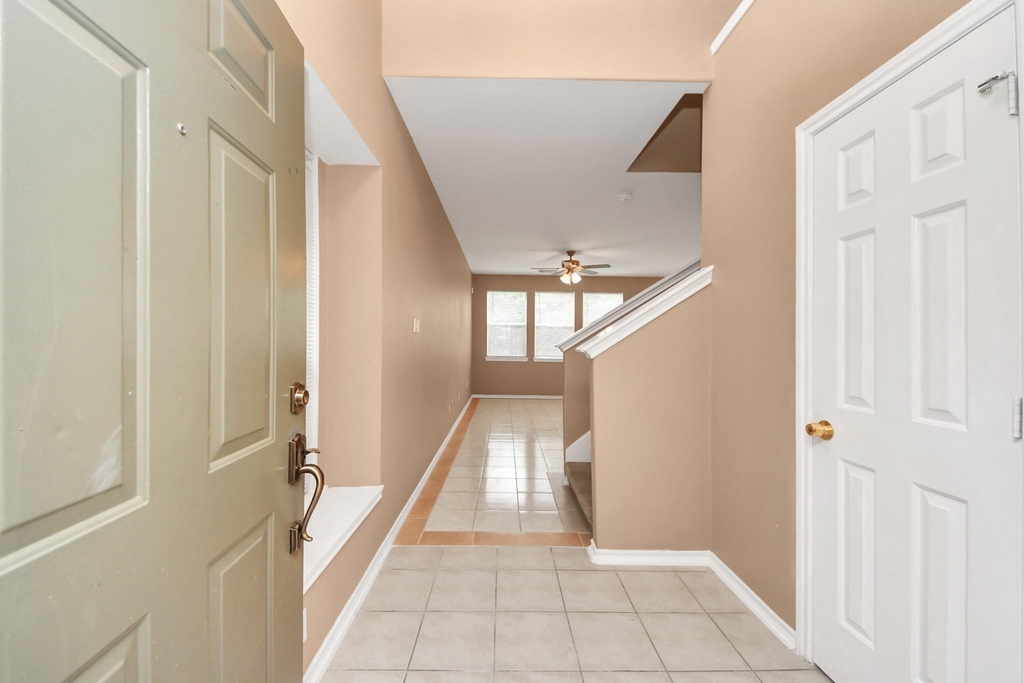 6019 Pennworth Lane - Photo 5