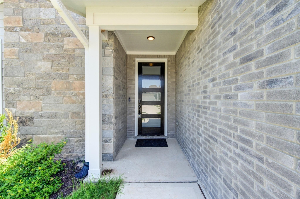 6205 Daytona Drive - Photo 3