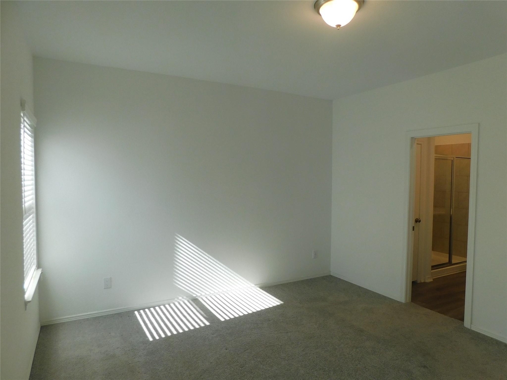 16658 Moss Lane - Photo 18