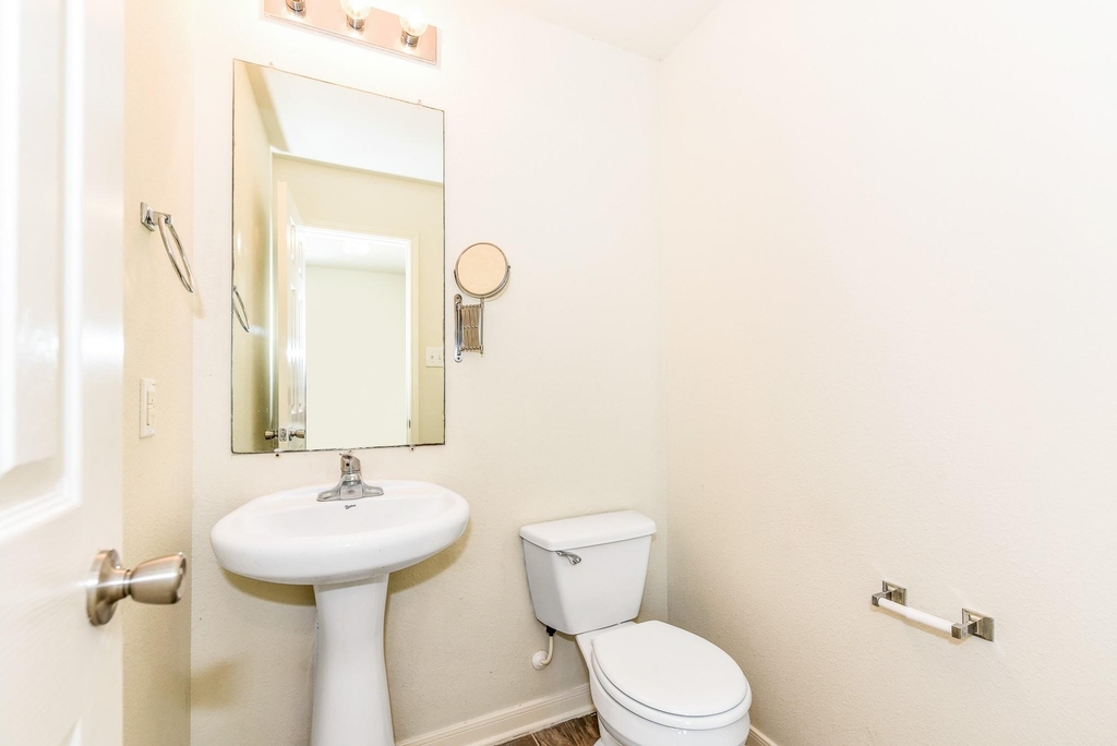 28854 Llano River Loop - Photo 16