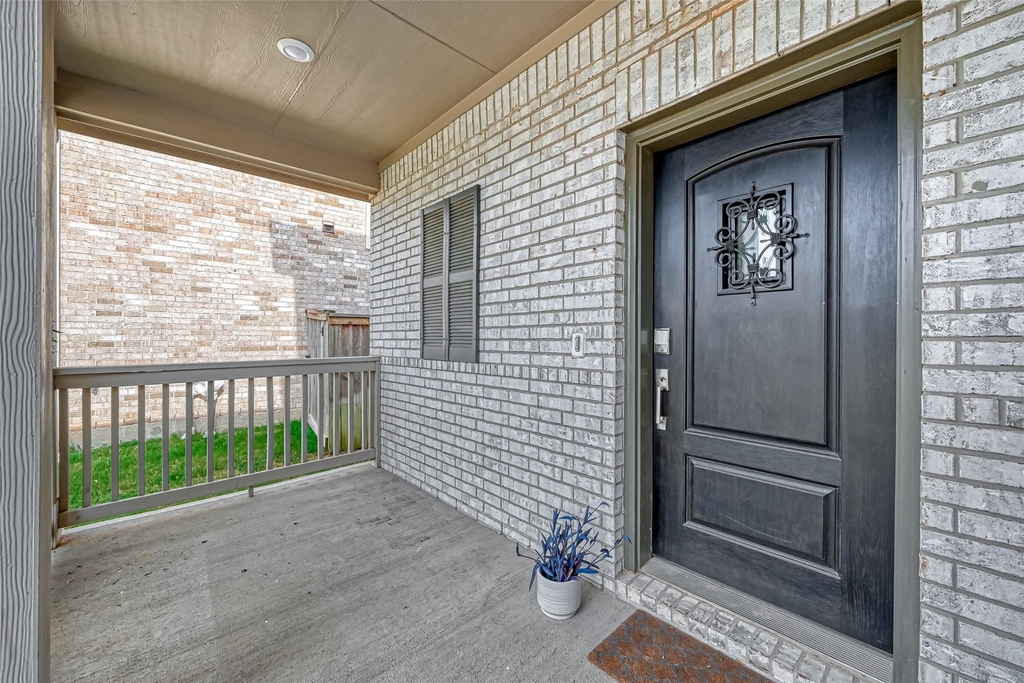 30822 Lake Spur Manor - Photo 5