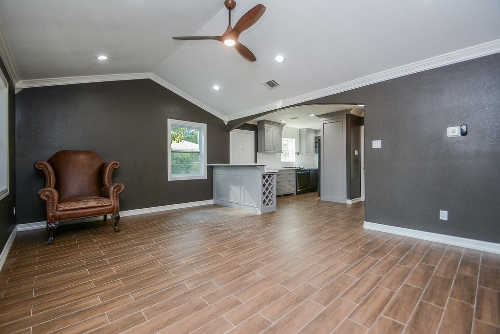 12315 Maxim Drive - Photo 11