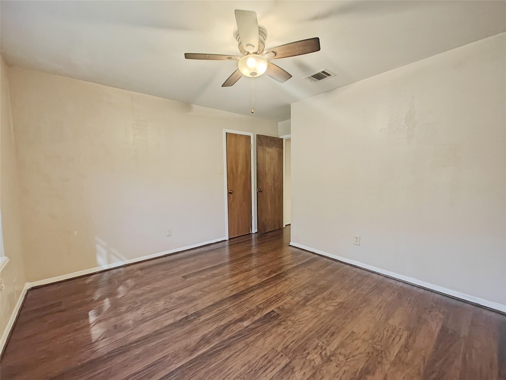 15606 Pinedell Drive - Photo 11