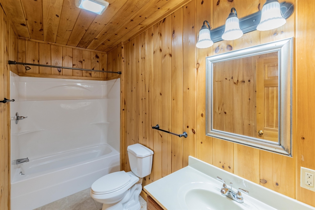 181 Benton - Photo 9