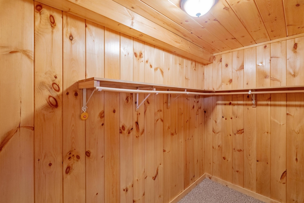 181 Benton - Photo 8