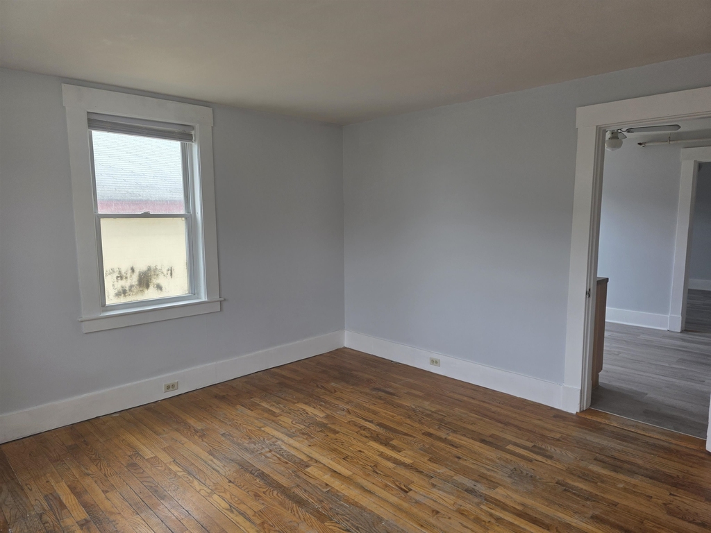 10 N. Main - Photo 8