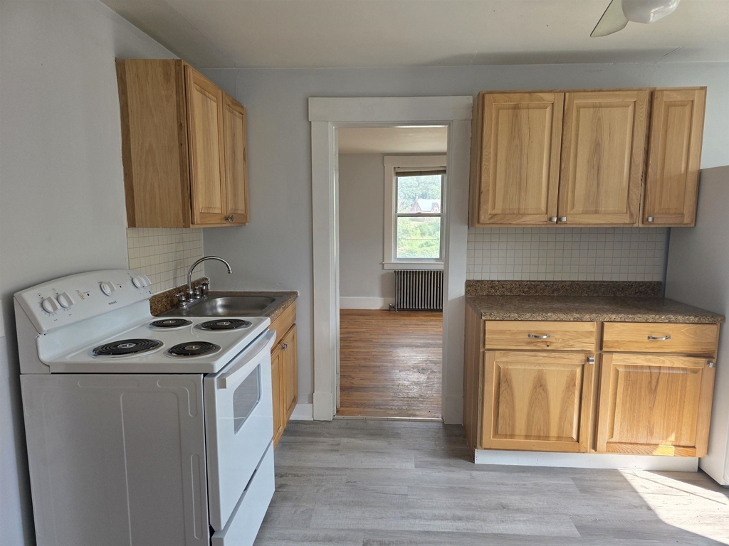 10 N. Main - Photo 7