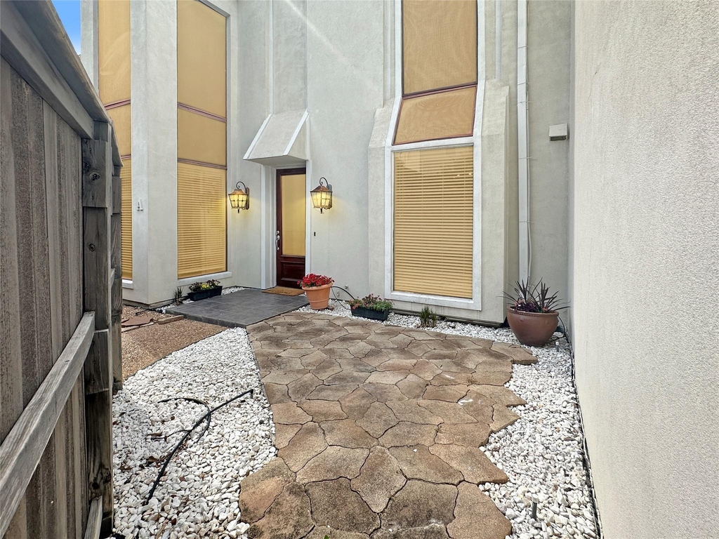 1111 Potomac Drive - Photo 23