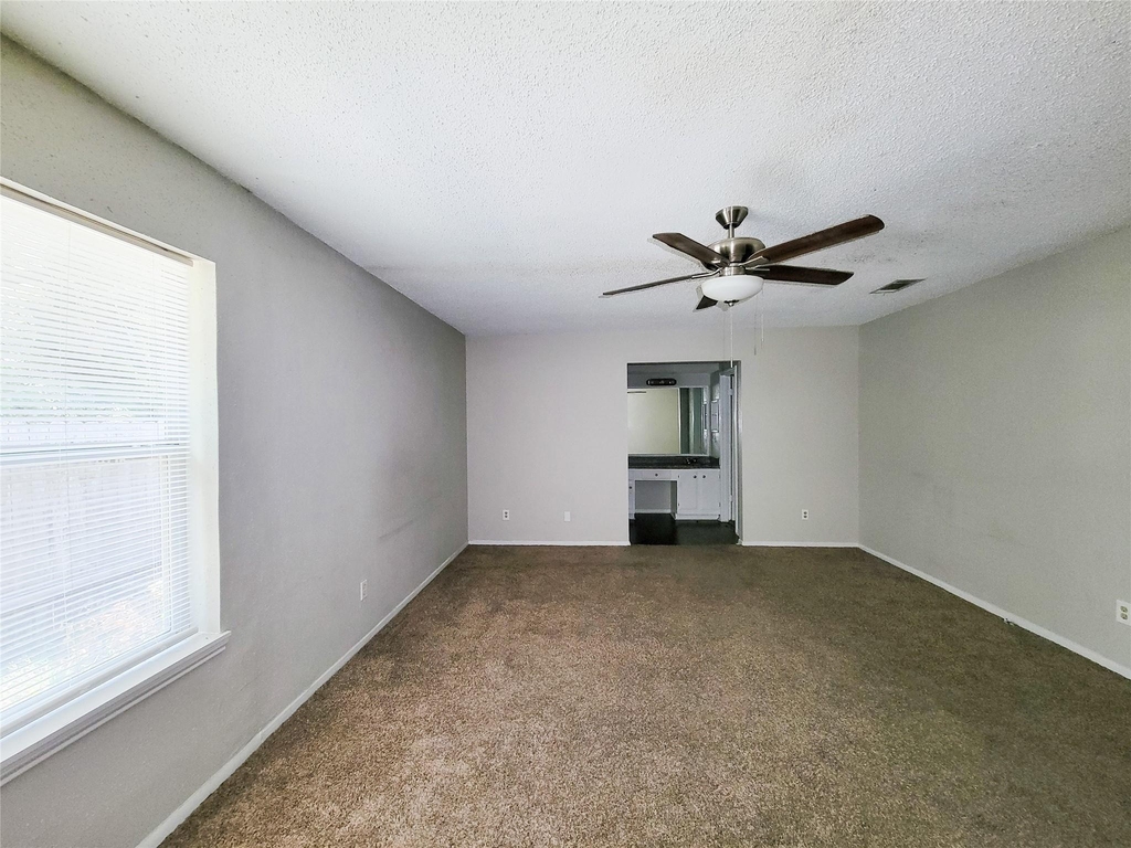 18402 Tall Cypress Drive - Photo 13